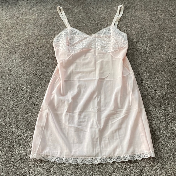 Lingerie SIZE 42 - Picture 1 of 5